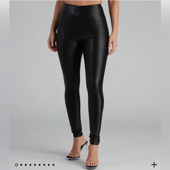 Windsor Pants - Windsor Faux Leather Leggings - L